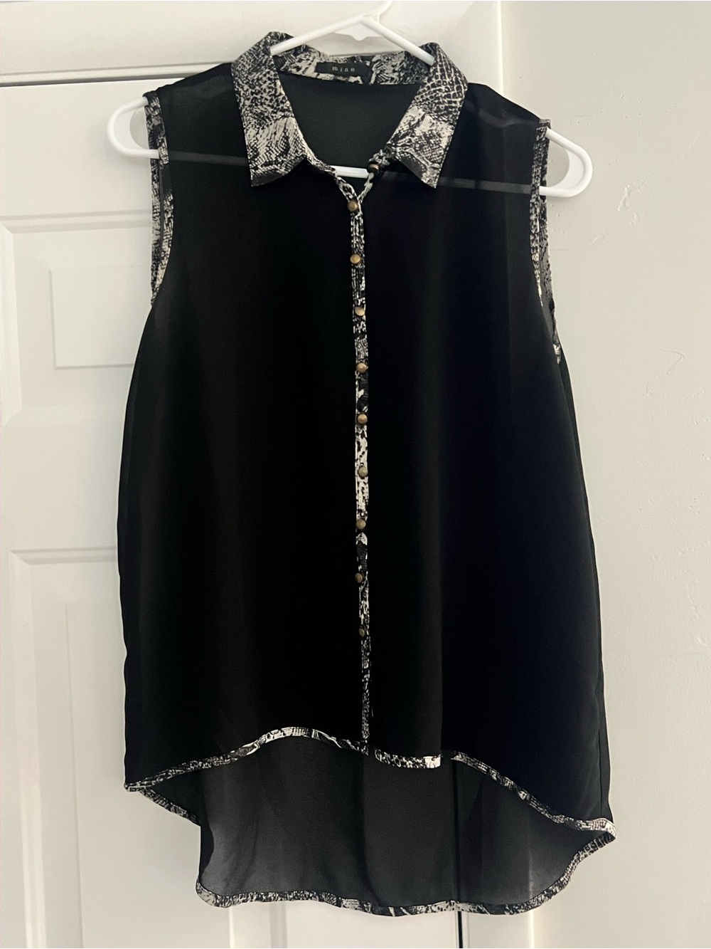 mine Black Sleeveless sheer Chiffon Button-Down Top with Printed Trim